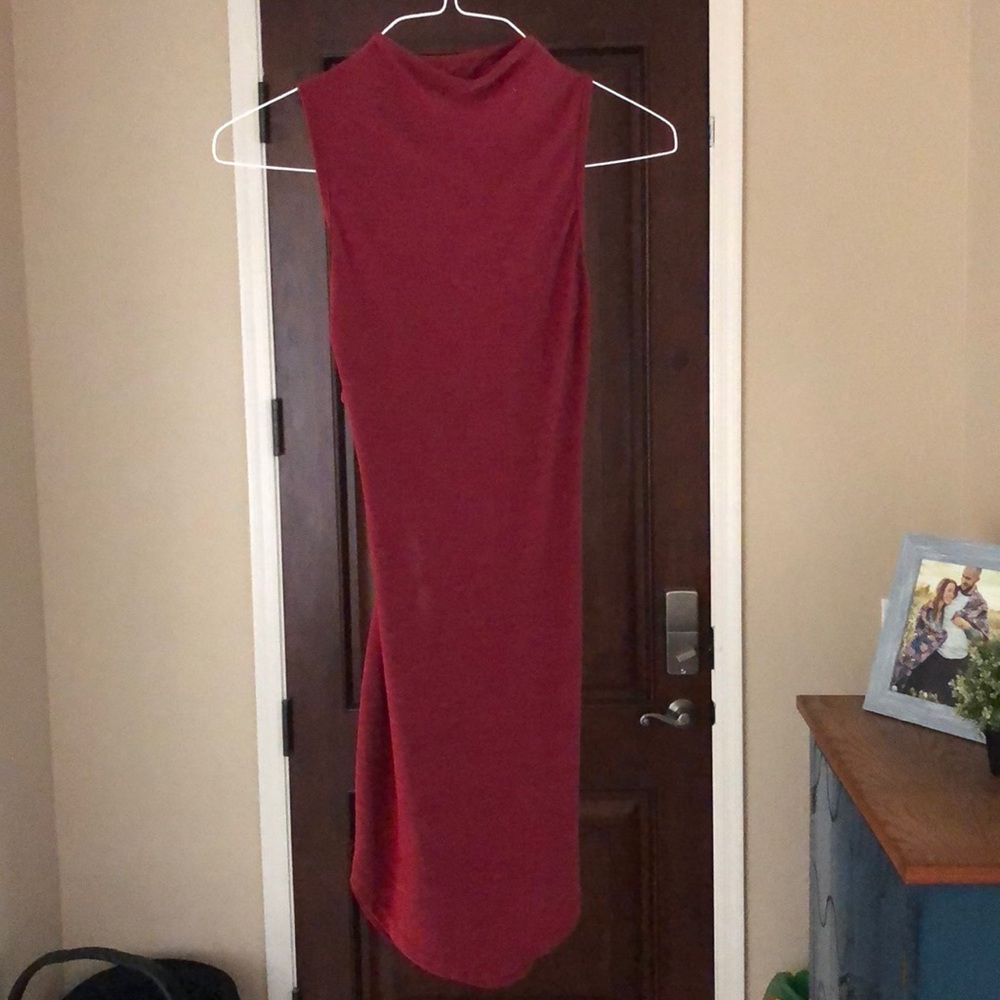 Dress - Picture 2 of 3